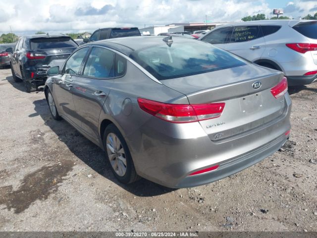 Photo 2 VIN: 5XXGU4L30JG212767 - KIA OPTIMA 