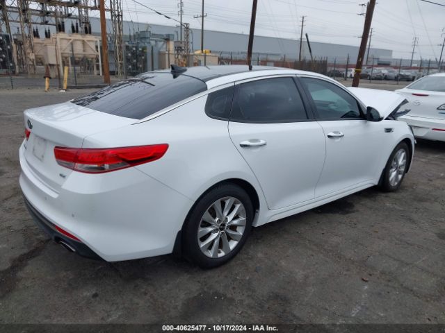 Photo 3 VIN: 5XXGU4L30JG247230 - KIA OPTIMA 