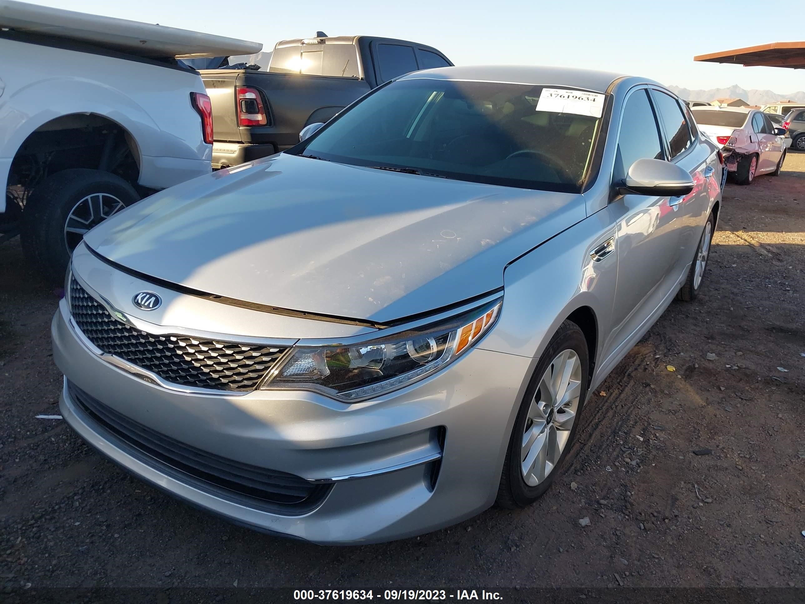 Photo 1 VIN: 5XXGU4L30JG274945 - KIA OPTIMA 