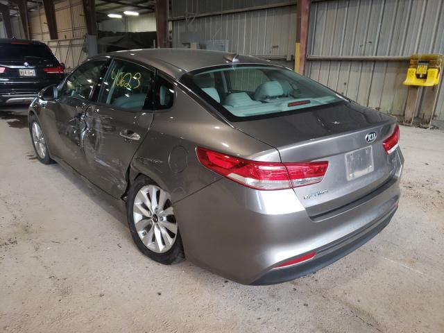 Photo 2 VIN: 5XXGU4L31GG020931 - KIA OPTIMA EX 