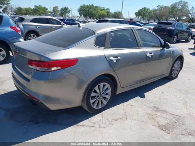 Photo 3 VIN: 5XXGU4L31GG067523 - KIA OPTIMA 