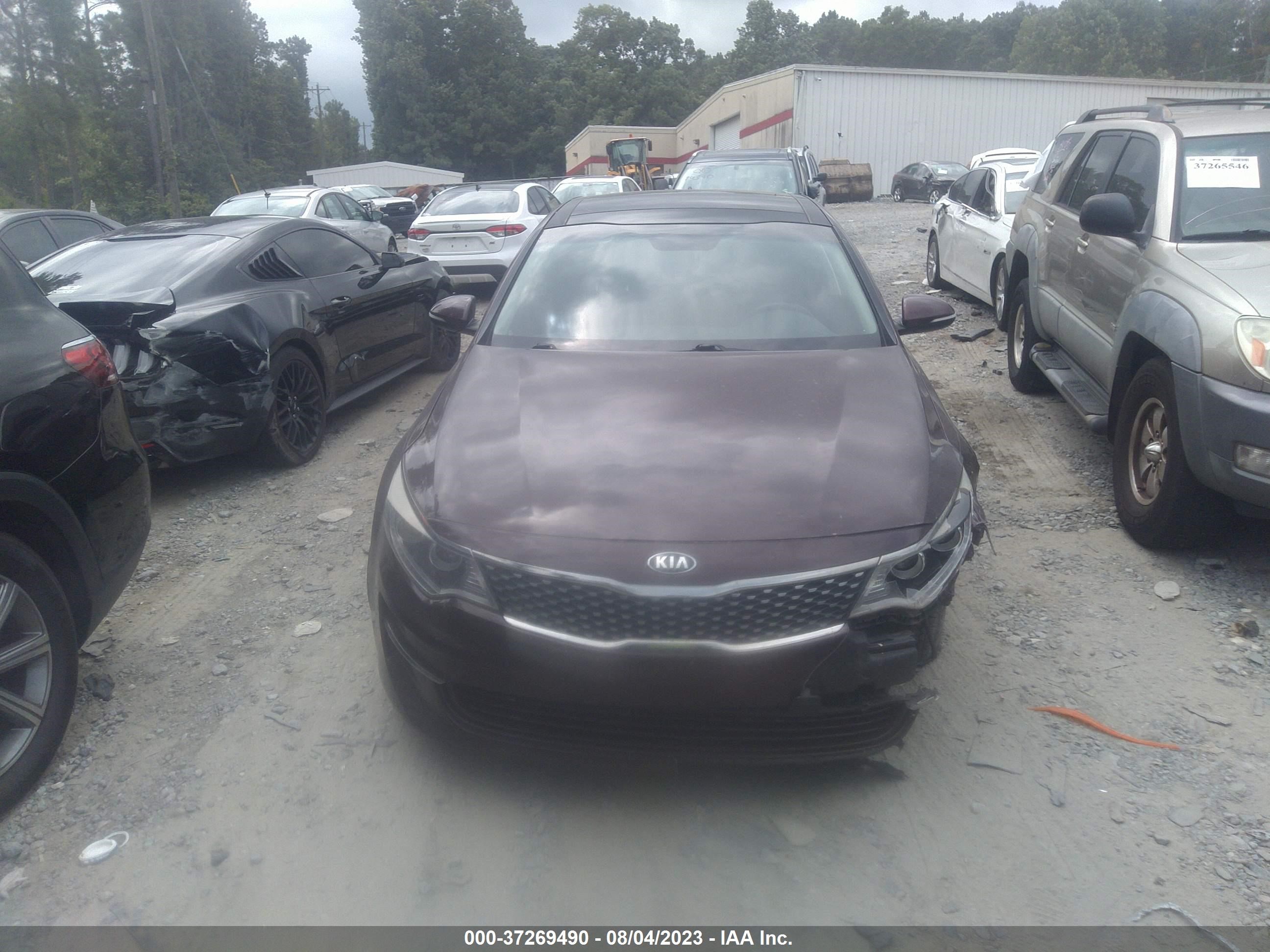 Photo 11 VIN: 5XXGU4L31GG085150 - KIA OPTIMA 