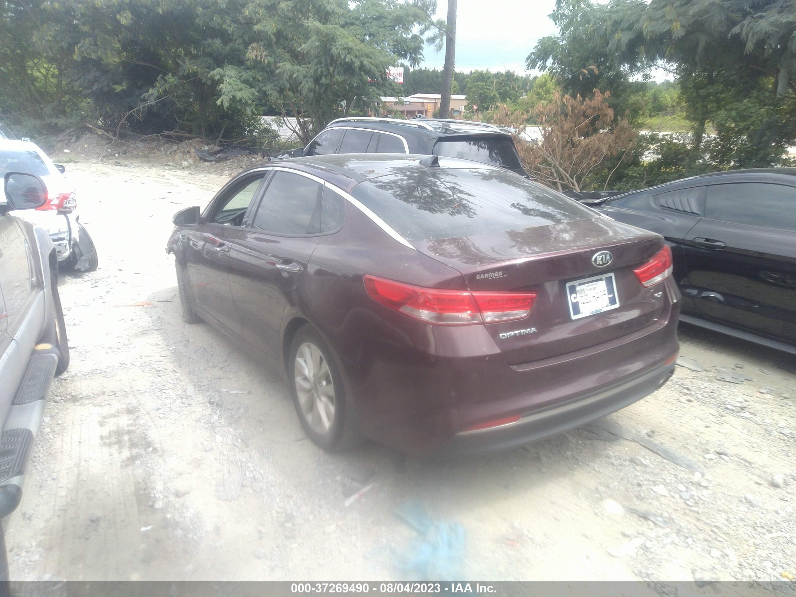 Photo 2 VIN: 5XXGU4L31GG085150 - KIA OPTIMA 