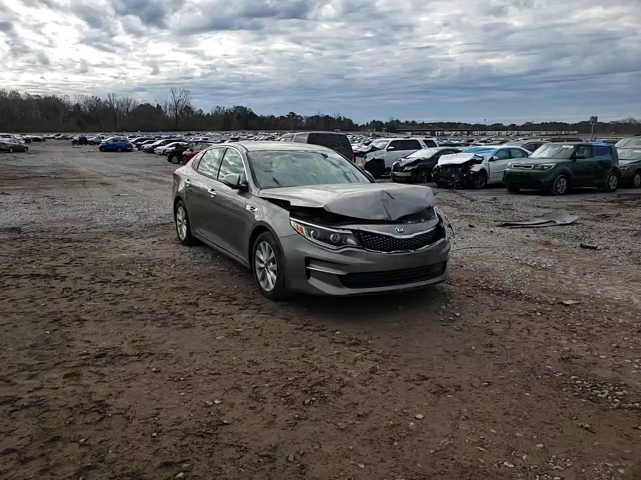 Photo 10 VIN: 5XXGU4L31GG097203 - KIA OPTIMA 