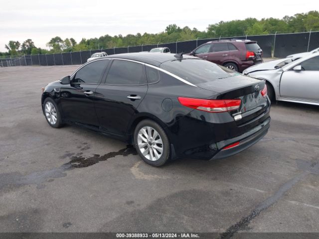 Photo 2 VIN: 5XXGU4L31JG221655 - KIA OPTIMA 