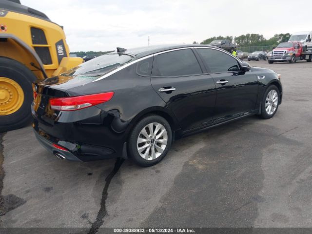 Photo 3 VIN: 5XXGU4L31JG221655 - KIA OPTIMA 