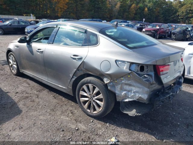 Photo 2 VIN: 5XXGU4L31JG245552 - KIA OPTIMA 