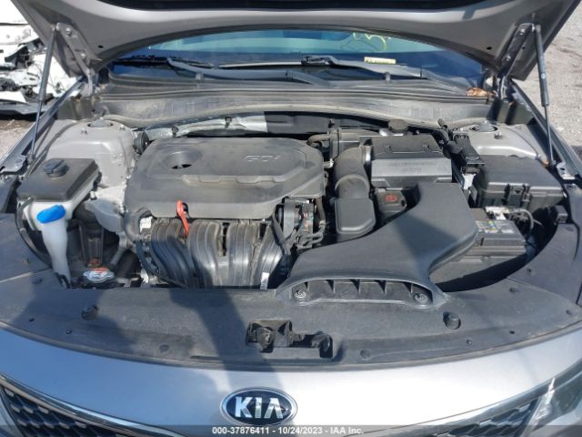 Photo 9 VIN: 5XXGU4L31JG245552 - KIA OPTIMA 