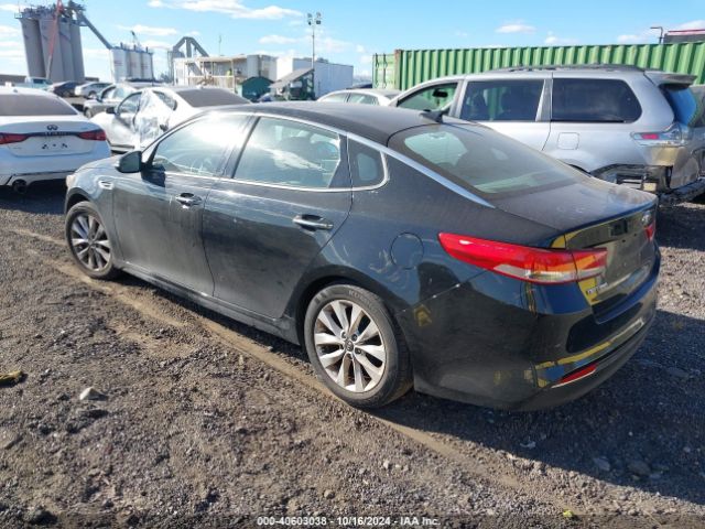 Photo 2 VIN: 5XXGU4L31JG249651 - KIA OPTIMA 