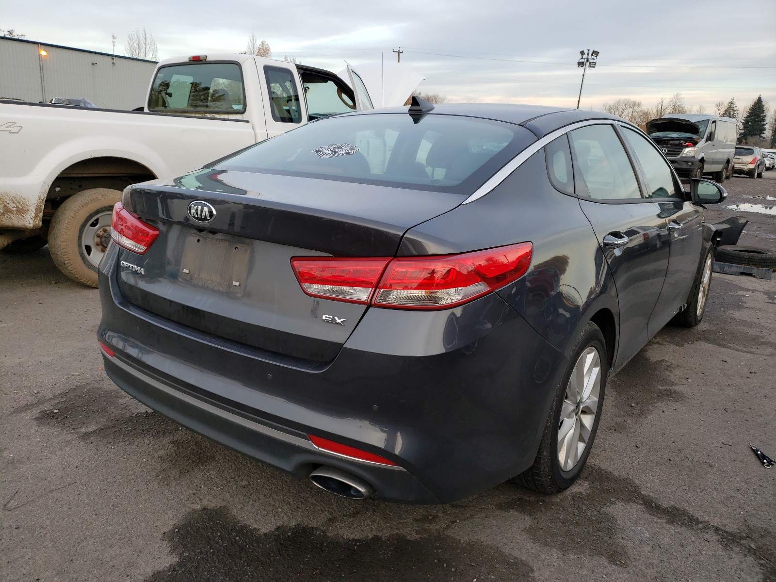 Photo 3 VIN: 5XXGU4L31JG271133 - KIA OPTIMA EX 