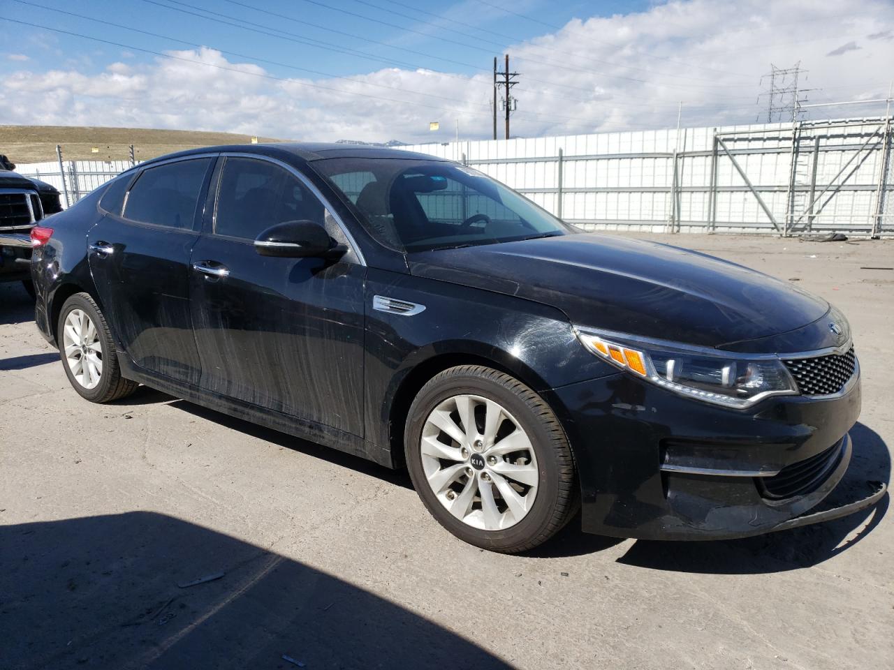 Photo 3 VIN: 5XXGU4L32GG079146 - KIA OPTIMA 