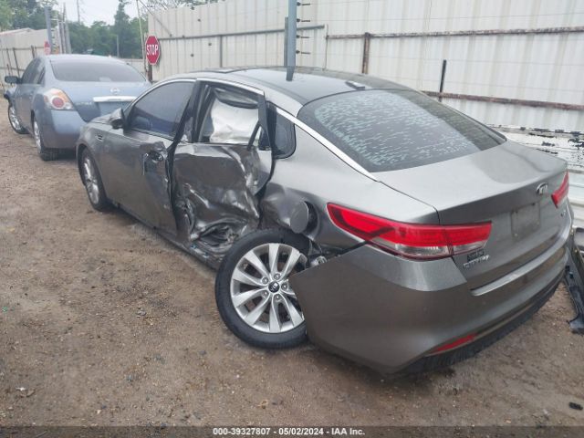 Photo 2 VIN: 5XXGU4L32GG097209 - KIA OPTIMA 