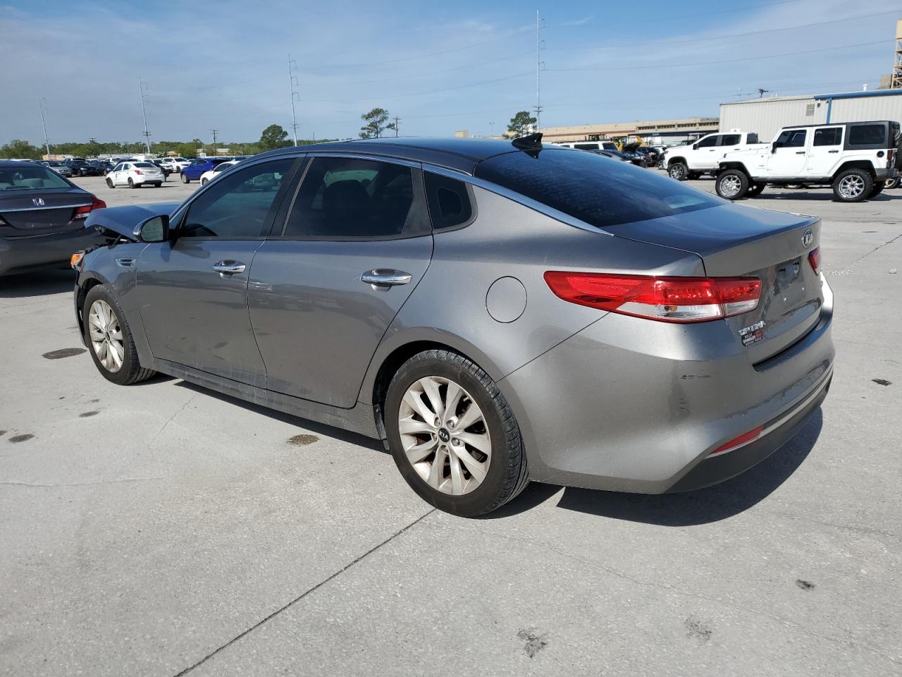 Photo 1 VIN: 5XXGU4L32GG103137 - KIA OPTIMA 