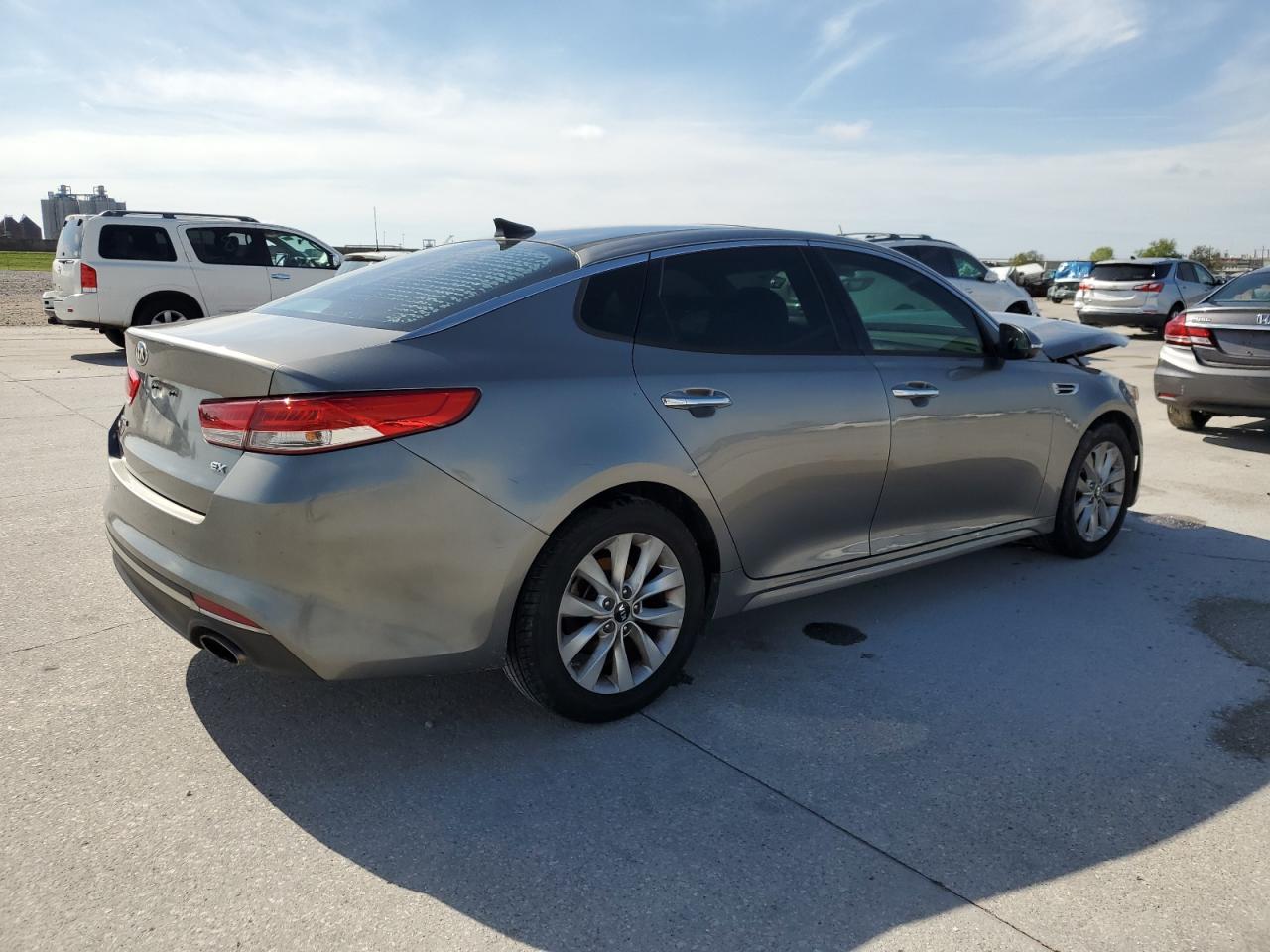 Photo 2 VIN: 5XXGU4L32GG103137 - KIA OPTIMA 