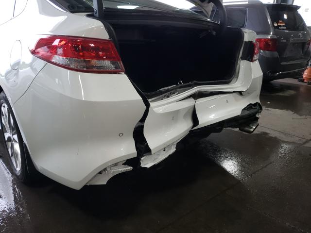 Photo 8 VIN: 5XXGU4L32GG121296 - KIA OPTIMA 