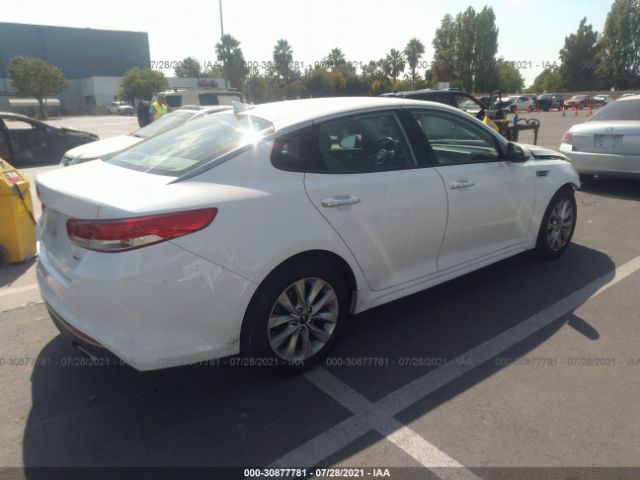 Photo 3 VIN: 5XXGU4L32HG156874 - KIA OPTIMA 