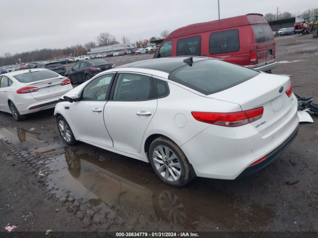 Photo 2 VIN: 5XXGU4L33GG116575 - KIA OPTIMA 