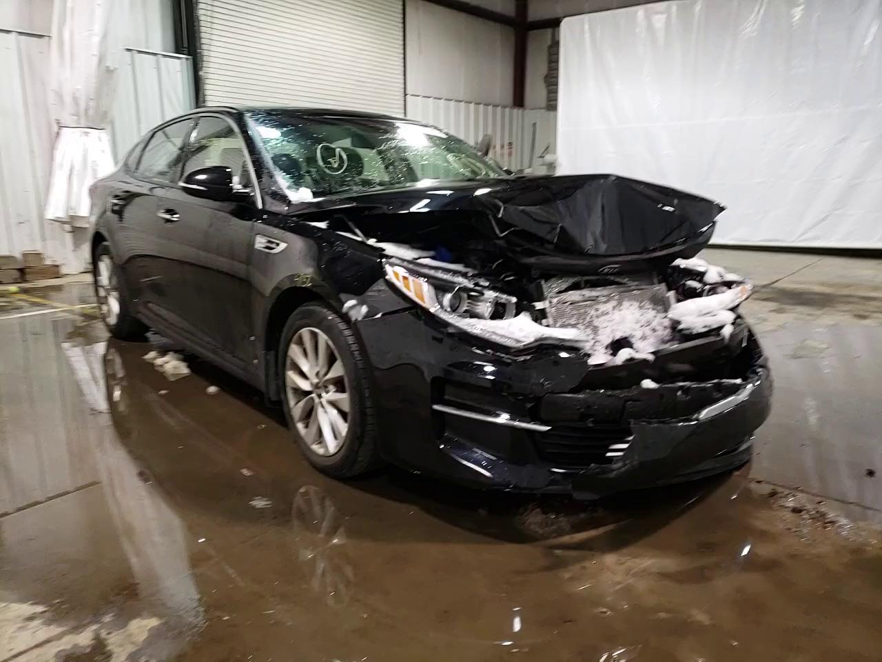 Photo 10 VIN: 5XXGU4L33JG210334 - KIA OPTIMA 