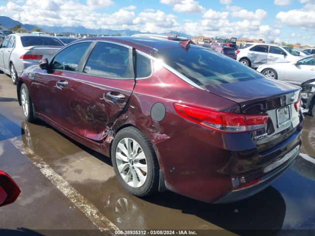 Photo 2 VIN: 5XXGU4L34GG092139 - KIA OPTIMA 