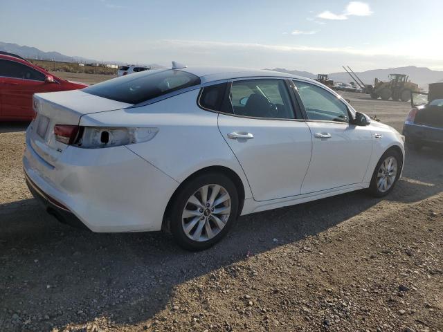 Photo 2 VIN: 5XXGU4L34GG118965 - KIA OPTIMA EX 