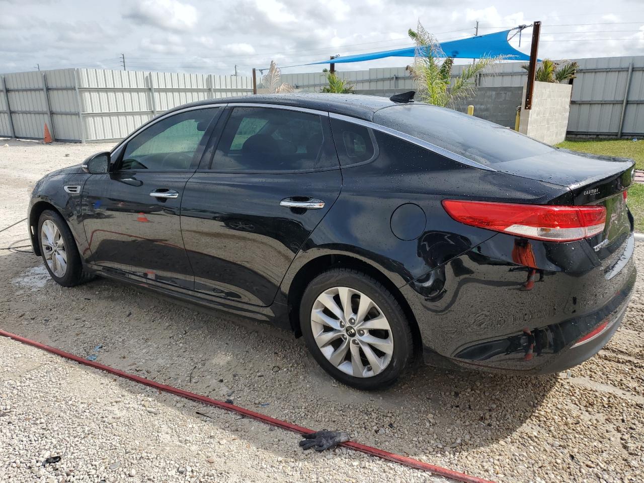 Photo 1 VIN: 5XXGU4L34HG168587 - KIA OPTIMA 