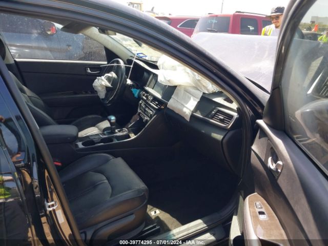 Photo 4 VIN: 5XXGU4L34JG195553 - KIA OPTIMA 