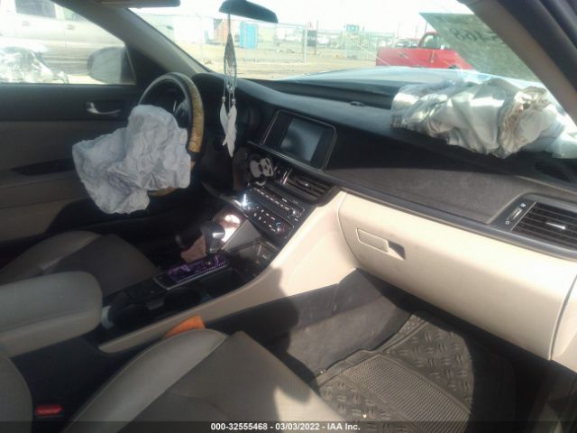 Photo 4 VIN: 5XXGU4L34JG210374 - KIA OPTIMA 