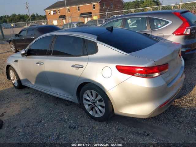 Photo 2 VIN: 5XXGU4L35GG009141 - KIA OPTIMA 