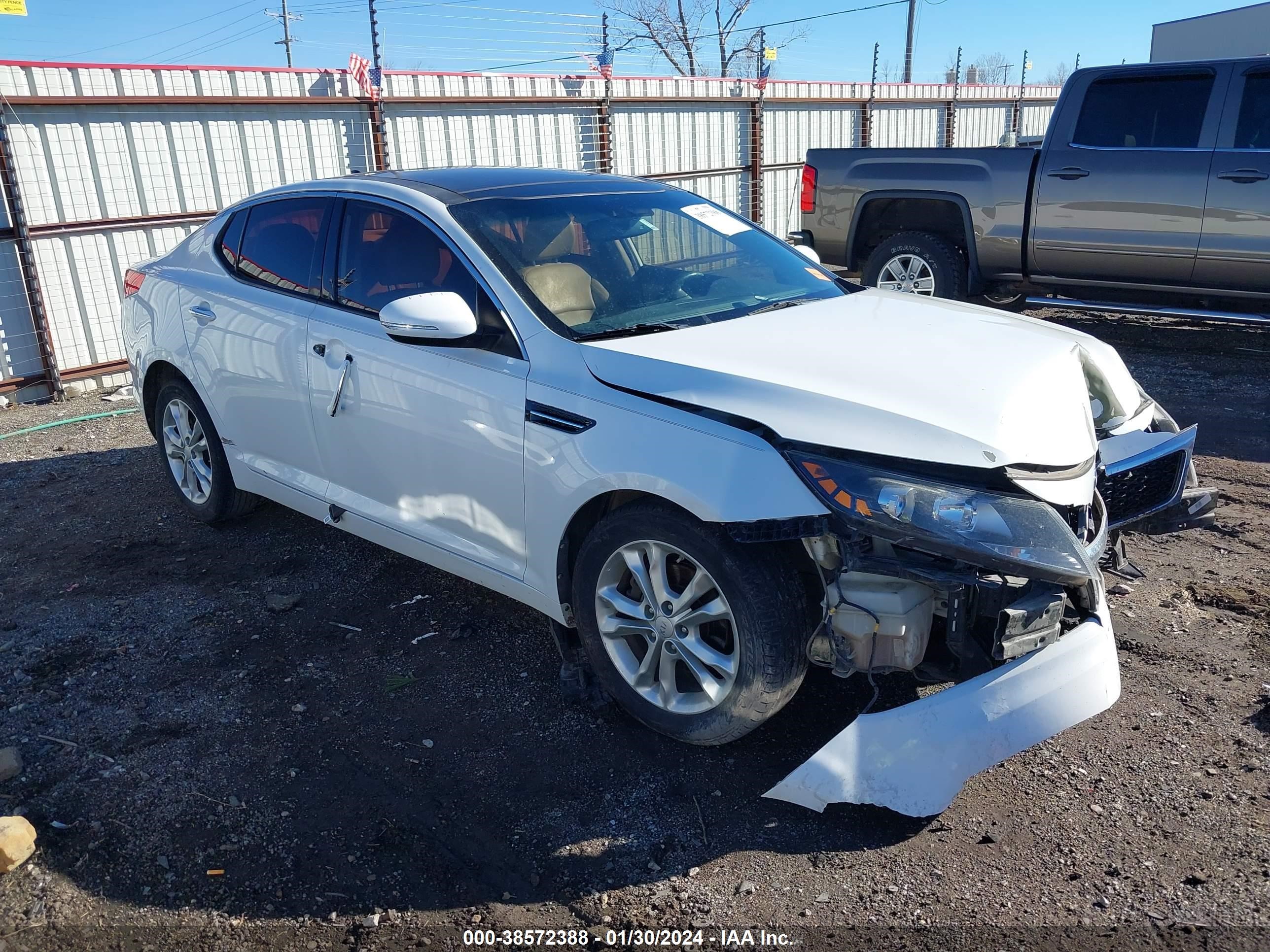 Photo 0 VIN: 5XXGU4L35GG009902 - KIA OPTIMA 