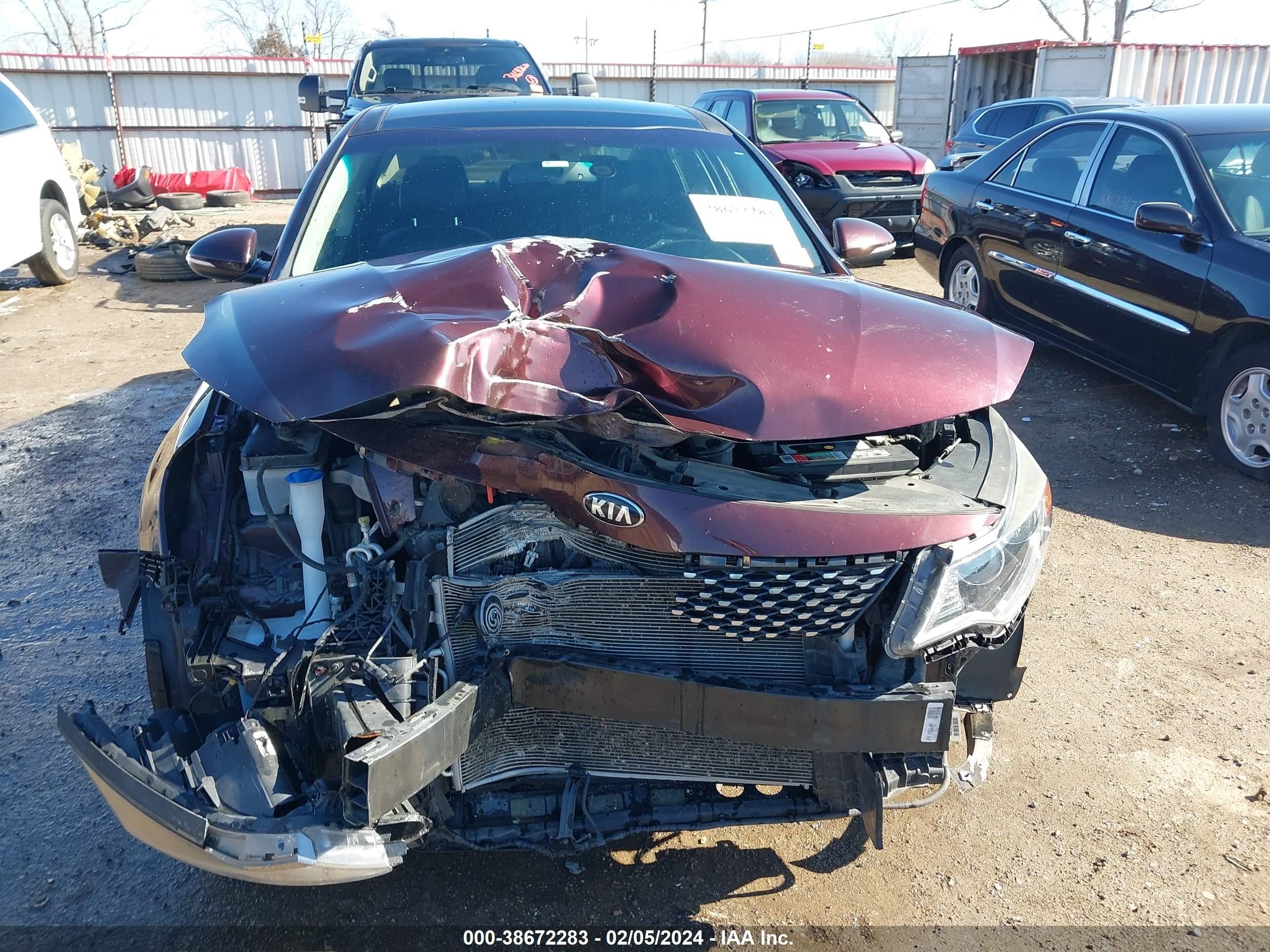 Photo 12 VIN: 5XXGU4L35GG009902 - KIA OPTIMA 