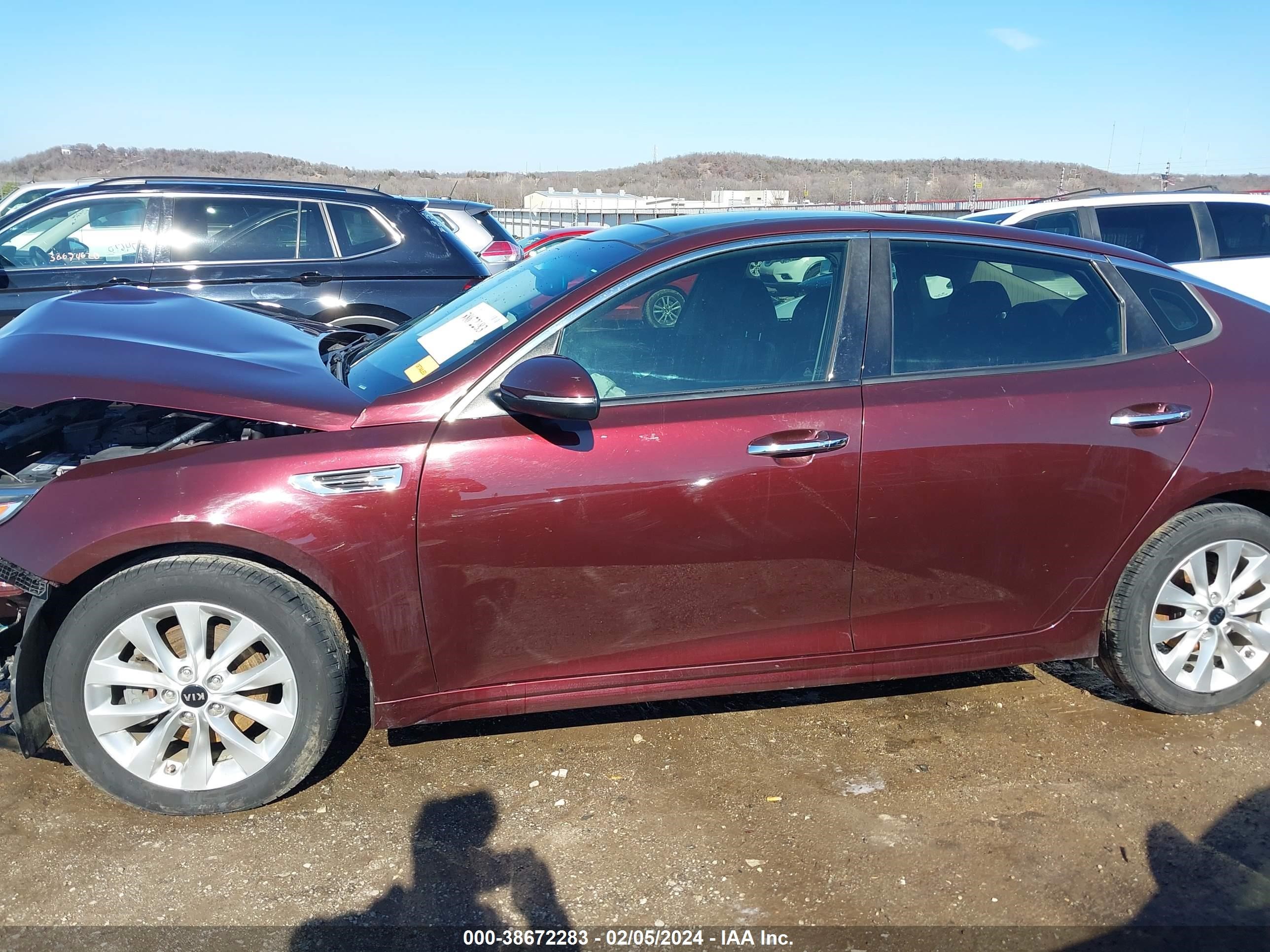 Photo 14 VIN: 5XXGU4L35GG009902 - KIA OPTIMA 