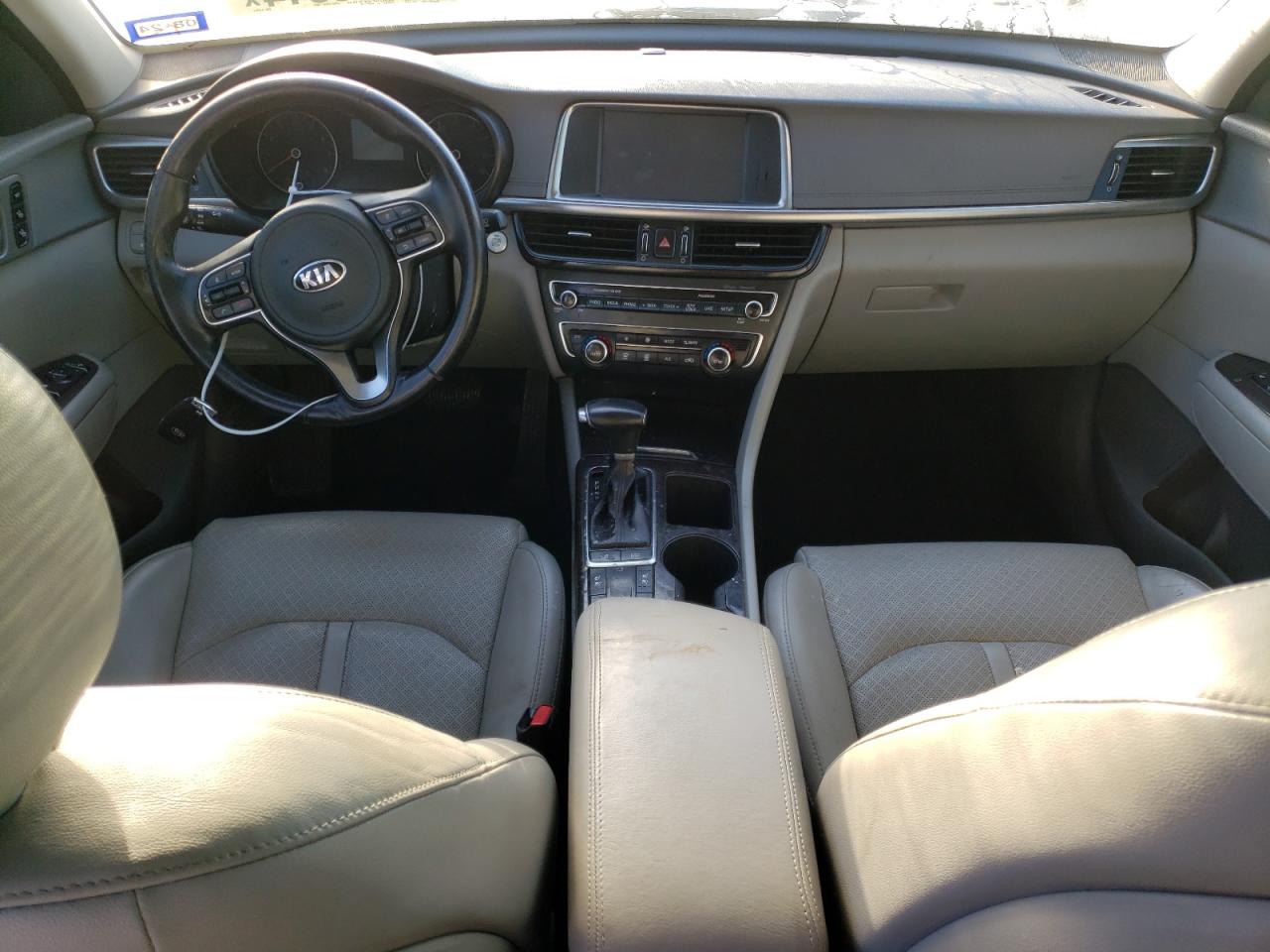 Photo 7 VIN: 5XXGU4L35GG012217 - KIA OPTIMA 