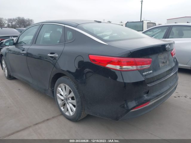 Photo 2 VIN: 5XXGU4L35GG052815 - KIA OPTIMA 