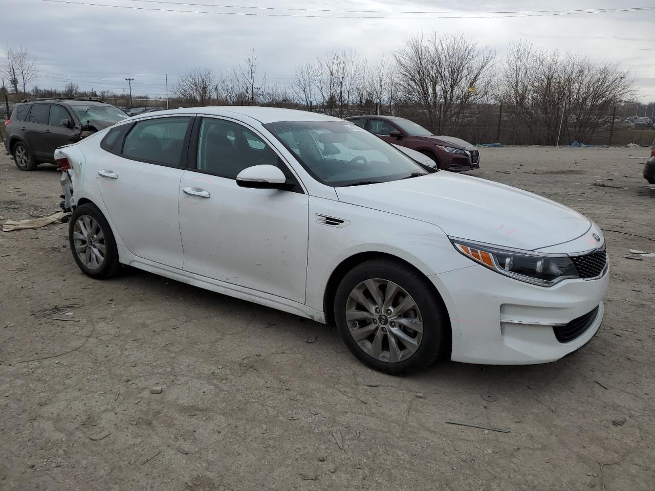 Photo 3 VIN: 5XXGU4L35GG062146 - KIA OPTIMA 