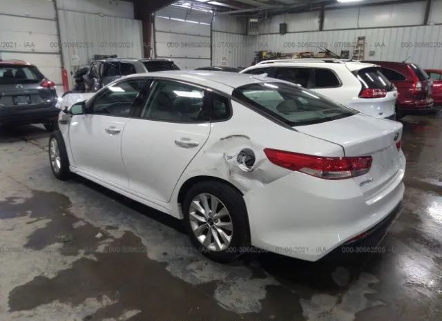 Photo 2 VIN: 5XXGU4L35GG062163 - KIA OPTIMA 