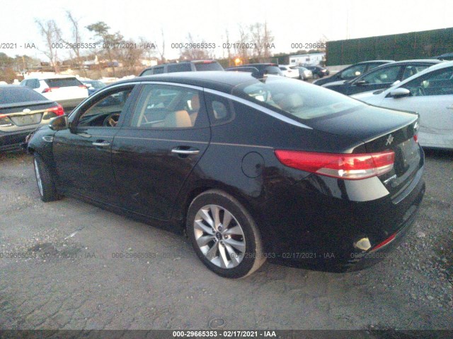 Photo 2 VIN: 5XXGU4L35GG074703 - KIA OPTIMA 