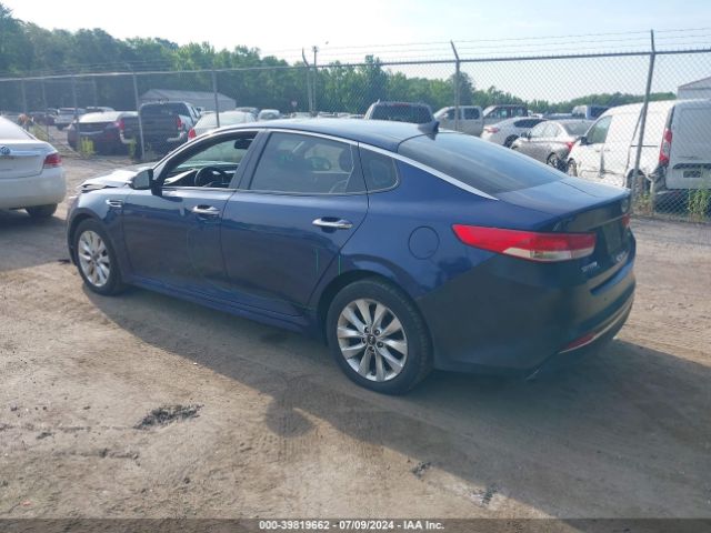 Photo 2 VIN: 5XXGU4L35JG191303 - KIA OPTIMA 