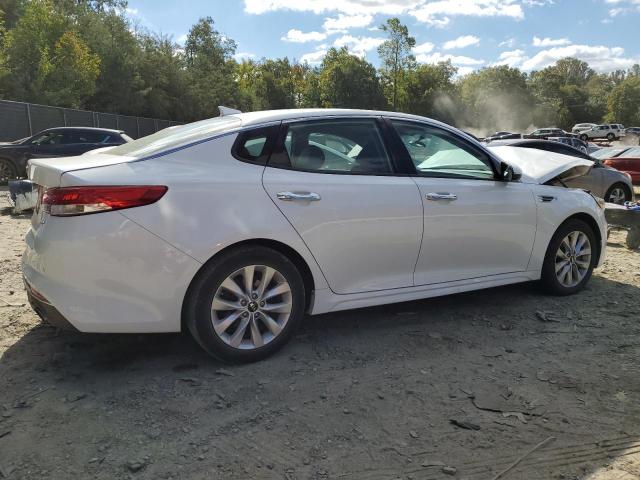 Photo 2 VIN: 5XXGU4L35JG239222 - KIA OPTIMA EX 