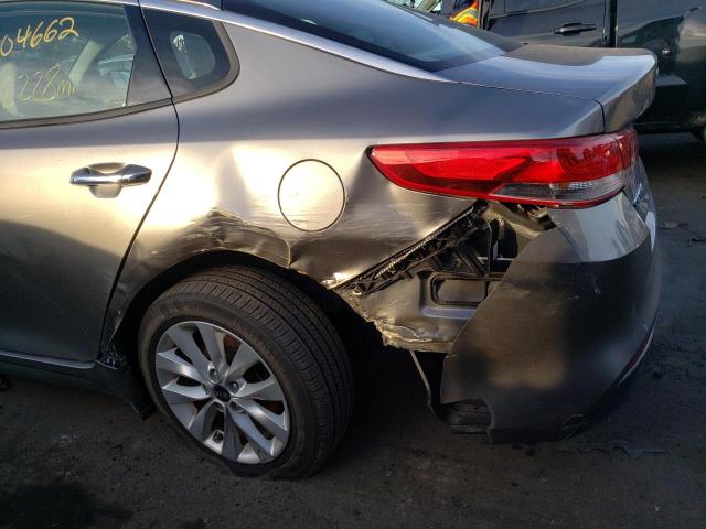 Photo 8 VIN: 5XXGU4L35JG256893 - KIA OPTIMA EX 