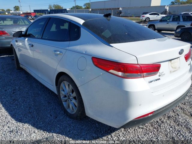 Photo 2 VIN: 5XXGU4L36GG042679 - KIA OPTIMA 