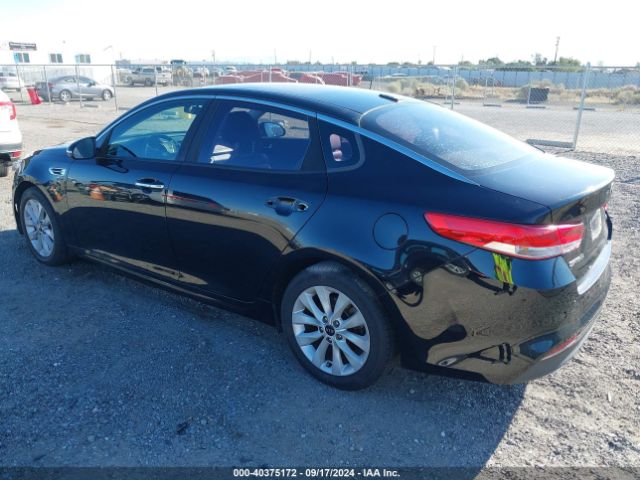 Photo 2 VIN: 5XXGU4L36GG085810 - KIA OPTIMA 