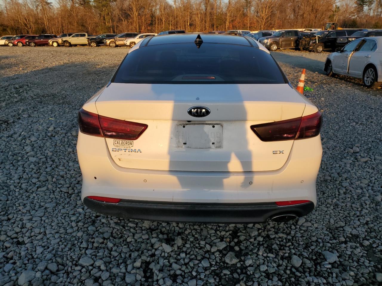 Photo 5 VIN: 5XXGU4L36GG085953 - KIA OPTIMA 