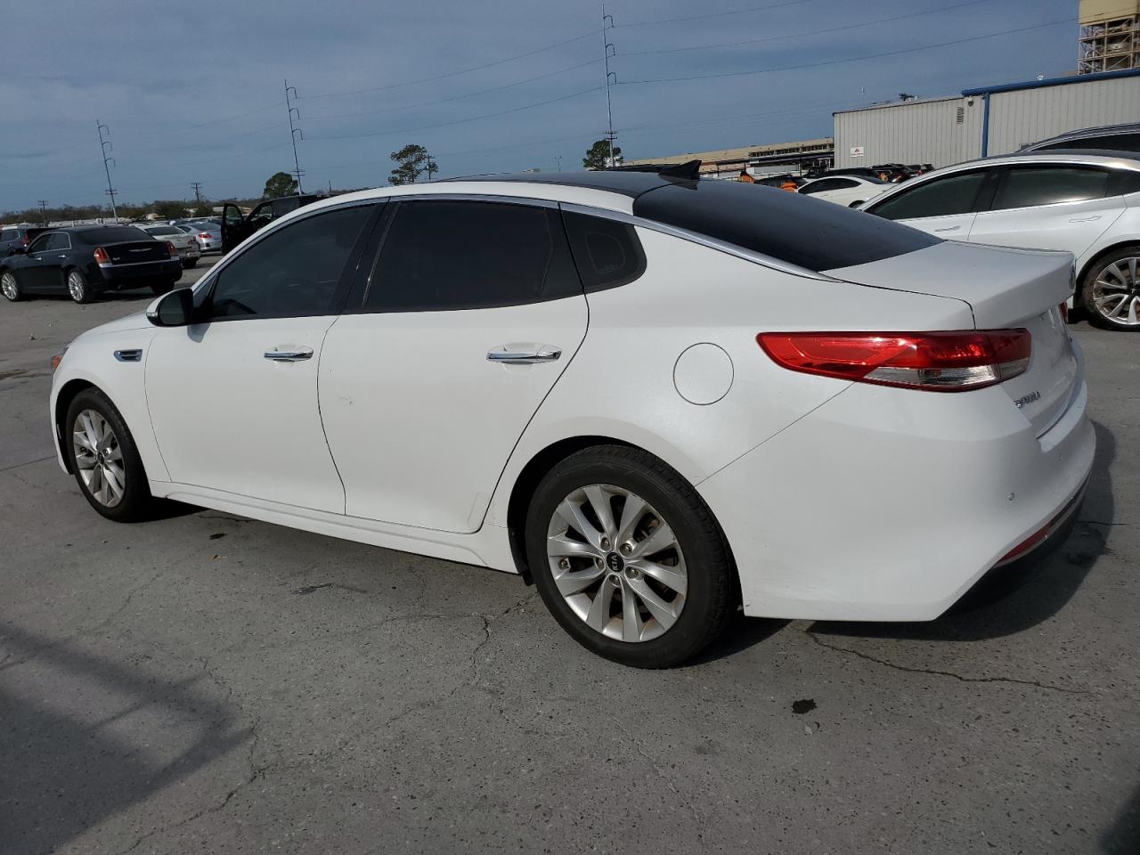 Photo 1 VIN: 5XXGU4L36GG094832 - KIA OPTIMA 