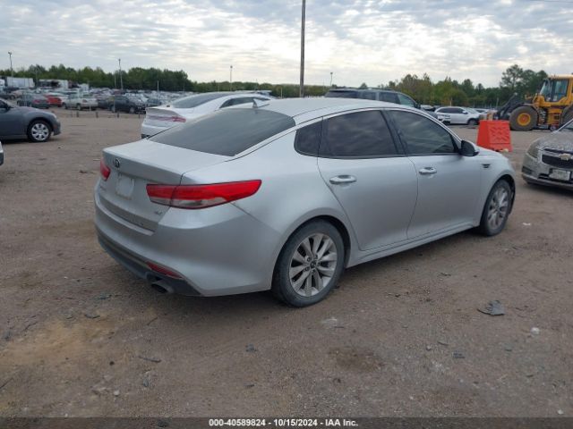 Photo 3 VIN: 5XXGU4L36GG095138 - KIA OPTIMA 