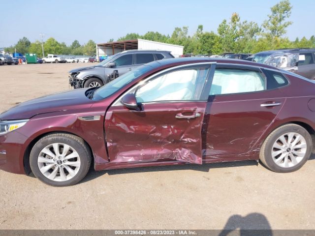 Photo 5 VIN: 5XXGU4L37HG150617 - KIA OPTIMA 