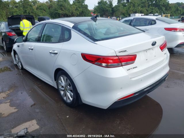 Photo 2 VIN: 5XXGU4L37JG244194 - KIA OPTIMA 