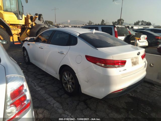 Photo 2 VIN: 5XXGU4L38GG018142 - KIA OPTIMA 