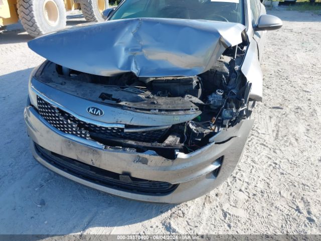 Photo 5 VIN: 5XXGU4L38HG138413 - KIA OPTIMA 