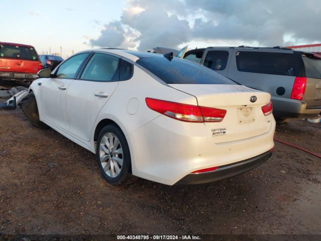 Photo 2 VIN: 5XXGU4L39GG004010 - KIA OPTIMA 