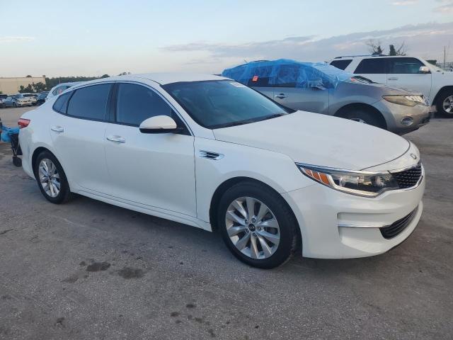 Photo 3 VIN: 5XXGU4L39GG041641 - KIA OPTIMA EX 